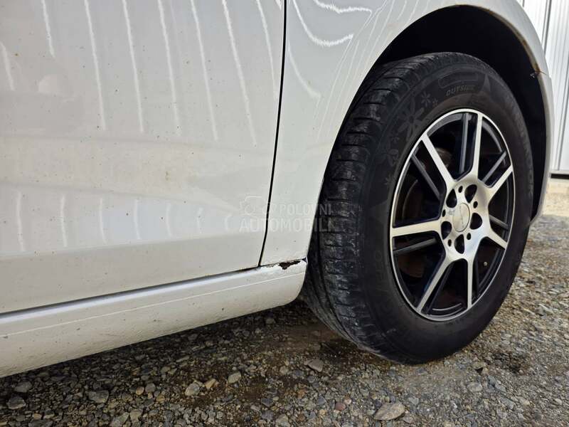 Volkswagen Golf 6 1.4 80