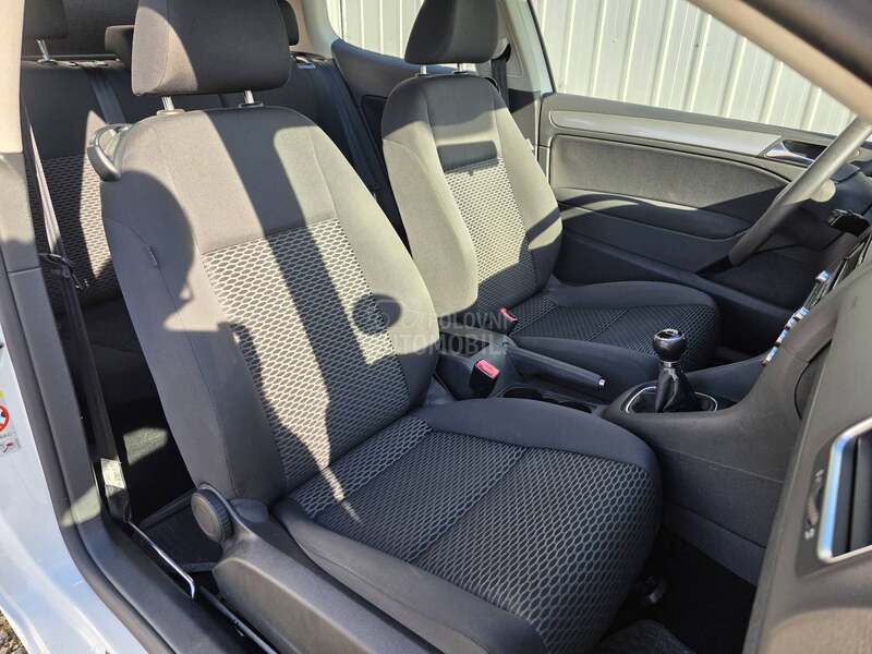 Volkswagen Golf 6 1.4 80