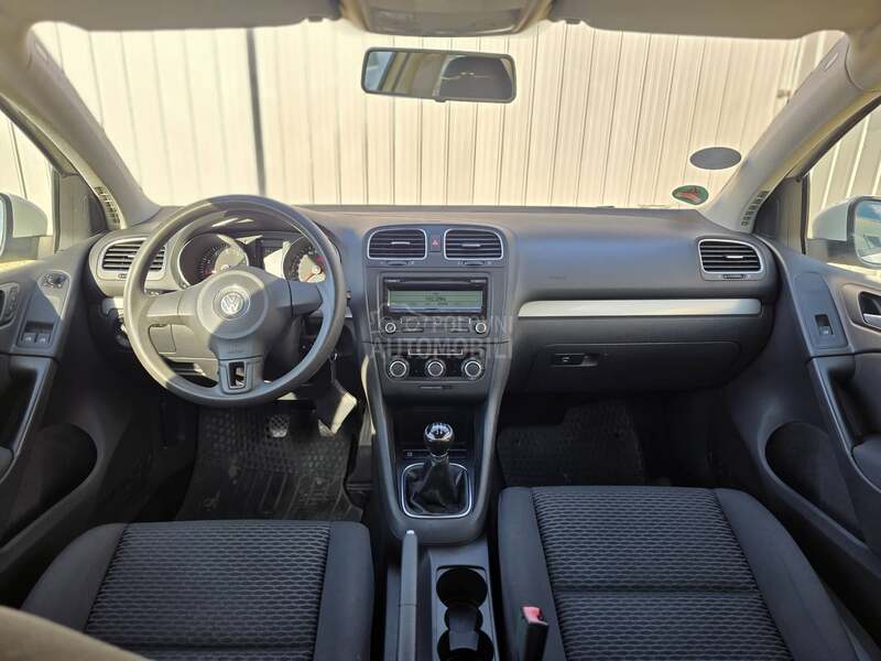 Volkswagen Golf 6 1.4 80