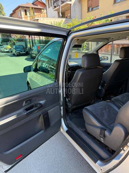 Volkswagen Sharan 1.9tdi autom kess