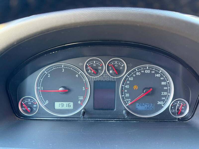 Volkswagen Sharan 1.9tdi autom kess