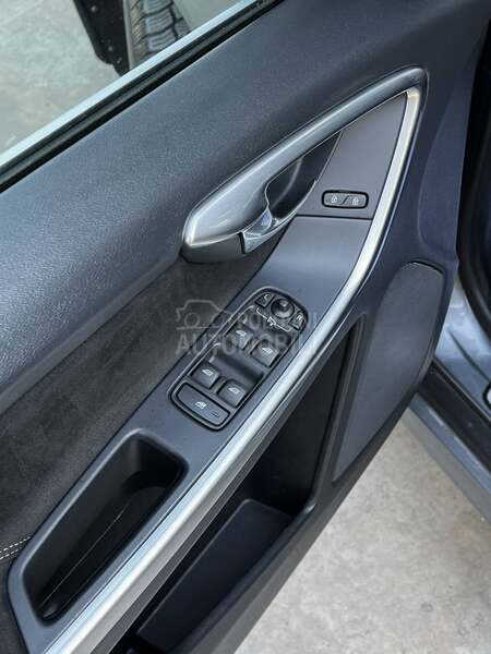 Volvo XC60 R-Design 205.k