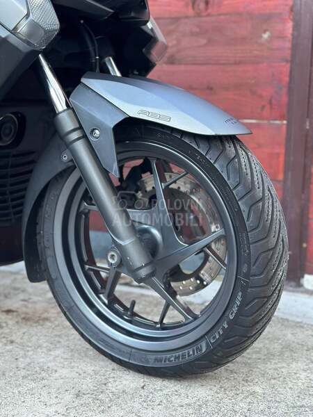 Yamaha x max 125 CH