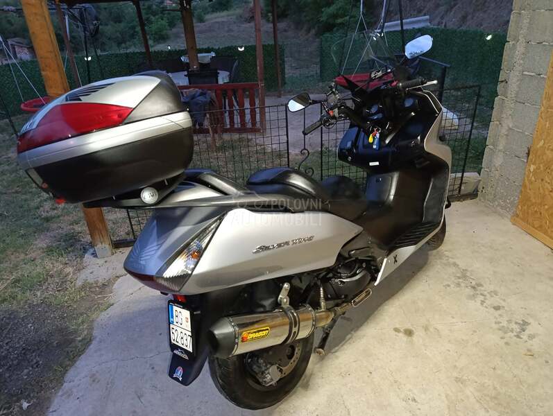 Honda Silver wing FJS 400