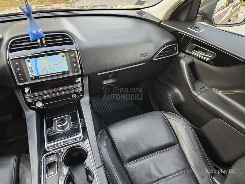 Jaguar F pace 2.0D PORTOFOLIO