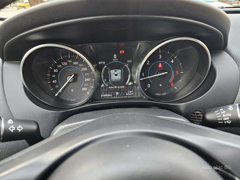 Jaguar F pace 2.0D PORTOFOLIO