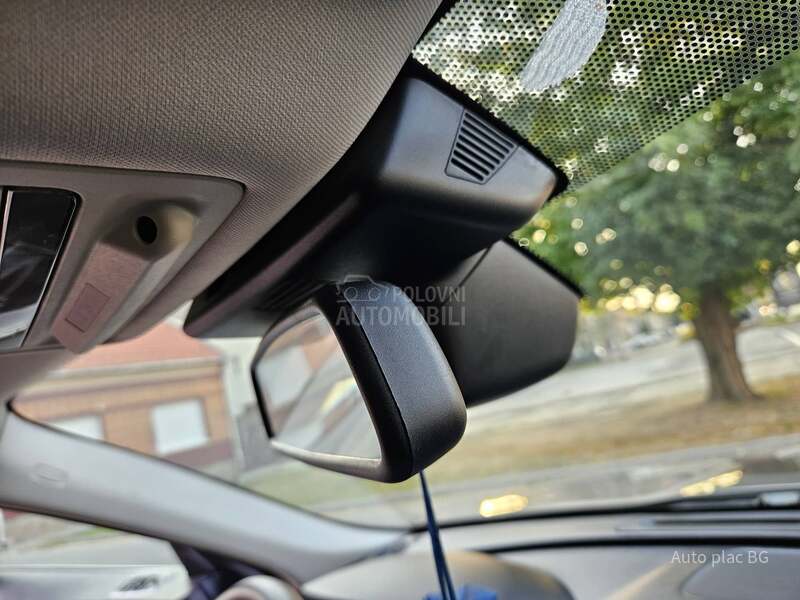 Jaguar F pace 2.0D PORTOFOLIO
