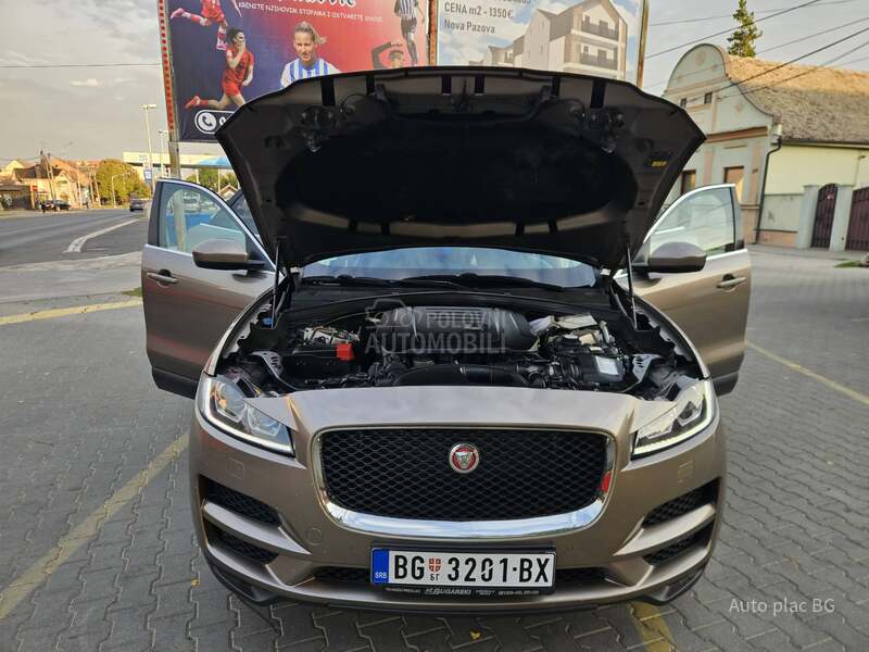 Jaguar F pace 2.0D PORTOFOLIO