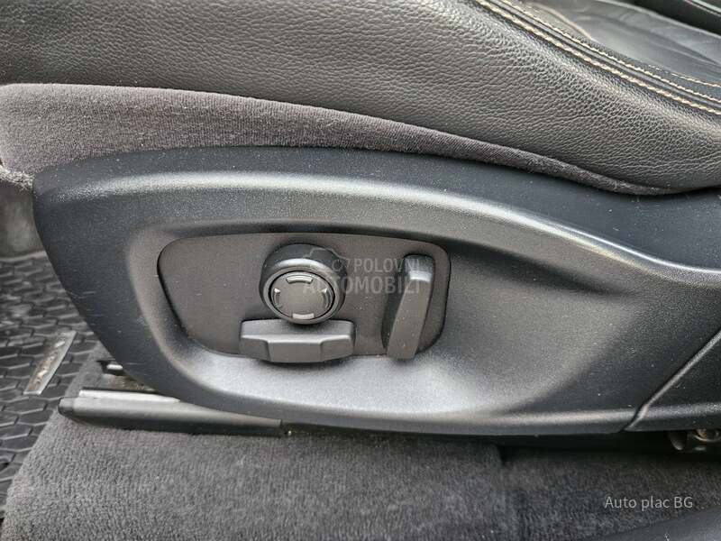 Jaguar F pace 2.0D PORTOFOLIO