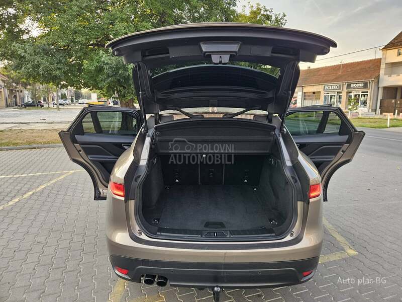 Jaguar F pace 2.0D PORTOFOLIO