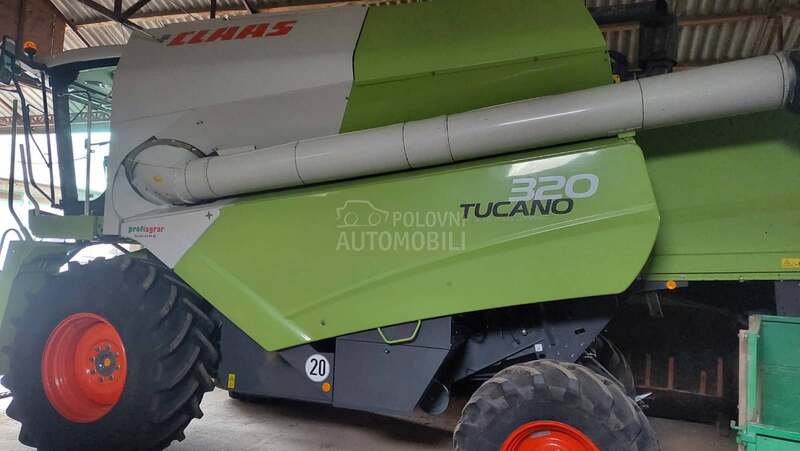 Claas Tucano 320