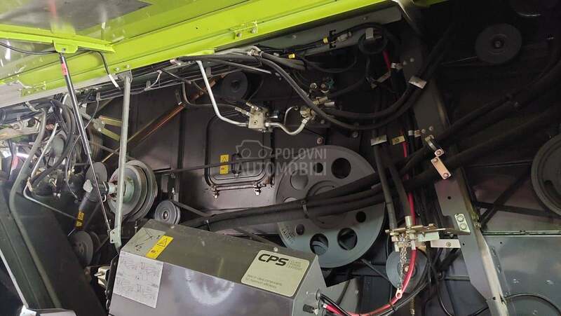 Claas Tucano 320