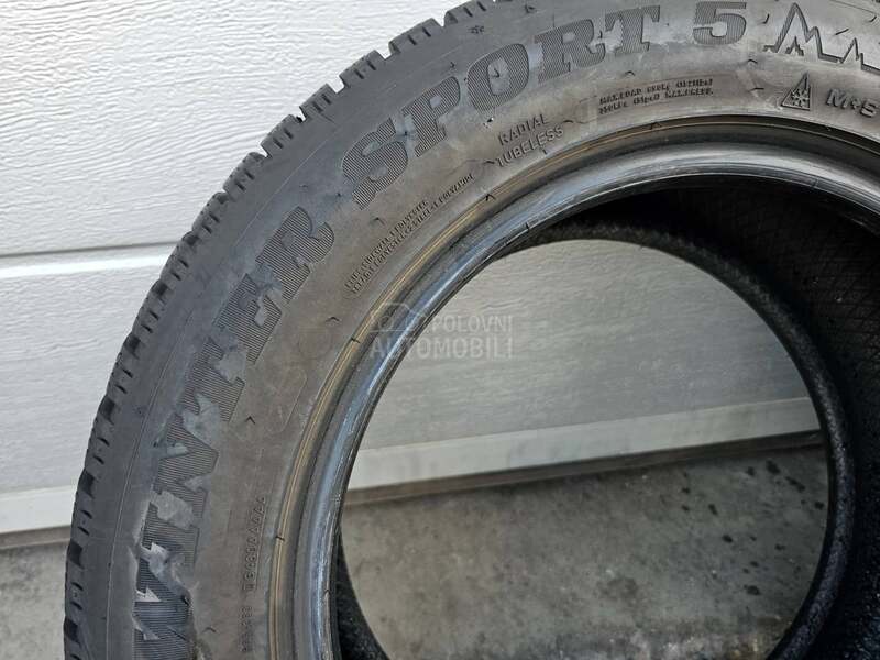 Dunlop 225/55 R16 Zimska