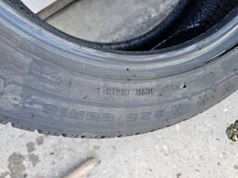 Dunlop 225/55 R16 Zimska