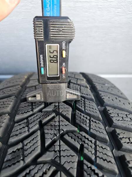 Dunlop 225/55 R16 Zimska