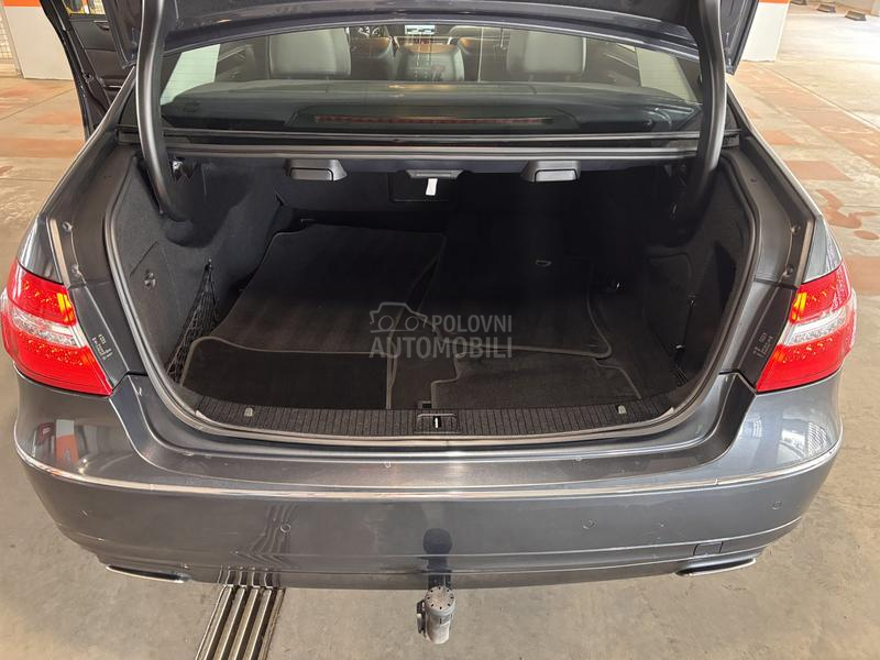 Mercedes Benz E 200 Avantgarde