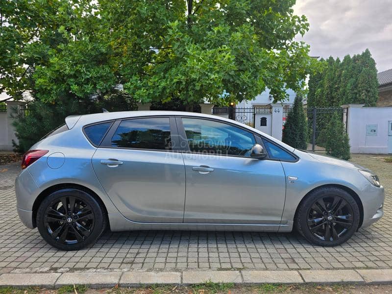 Opel Astra J 1,7cdti  OPC
