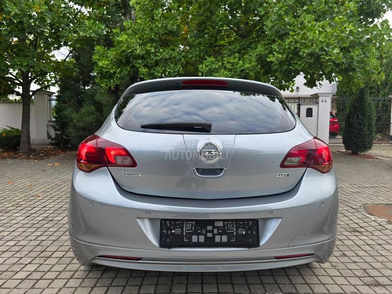 Opel Astra J 1,7cdti  OPC