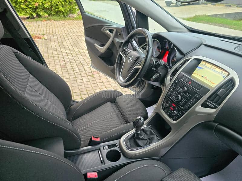 Opel Astra J 1,7cdti  OPC