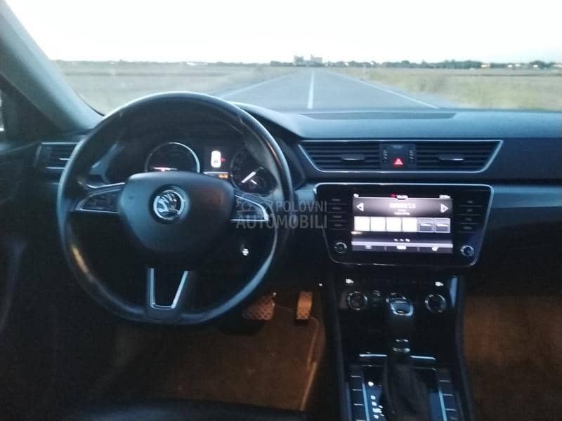 Škoda Superb 