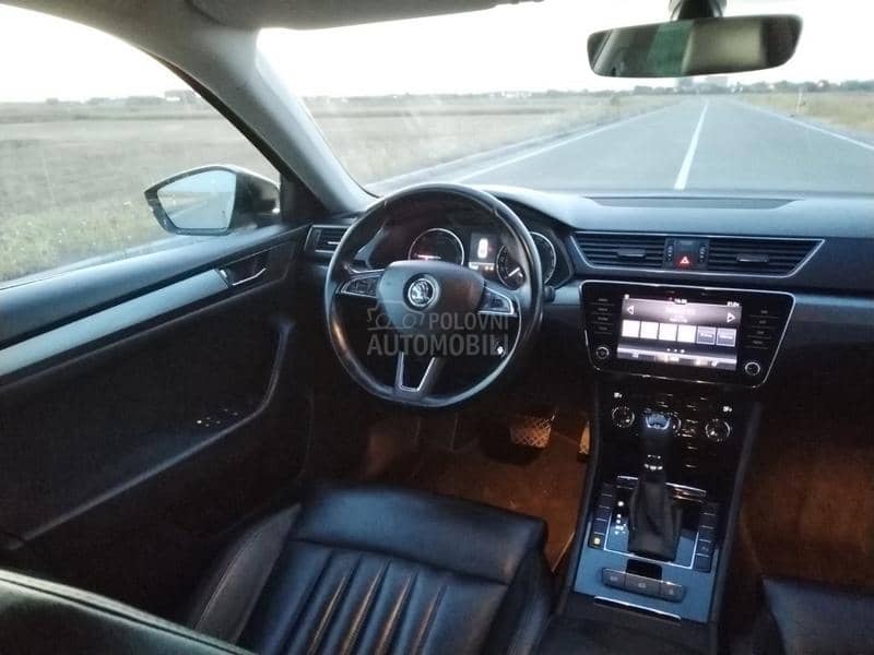 Škoda Superb 