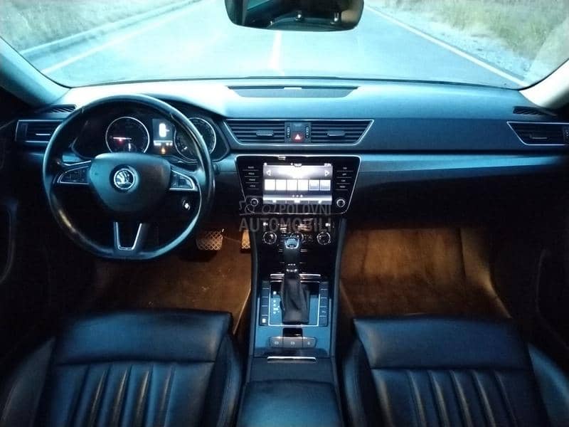 Škoda Superb 