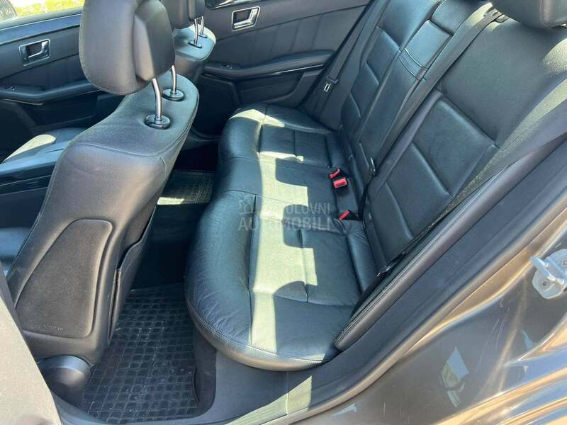 Mercedes Benz E 220 avangarde