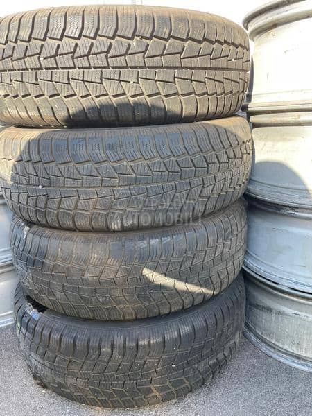 Viking 225/65 R17 Zimska