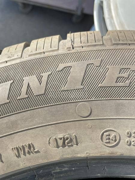 Viking 225/65 R17 Zimska