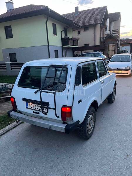 Lada Niva 2005