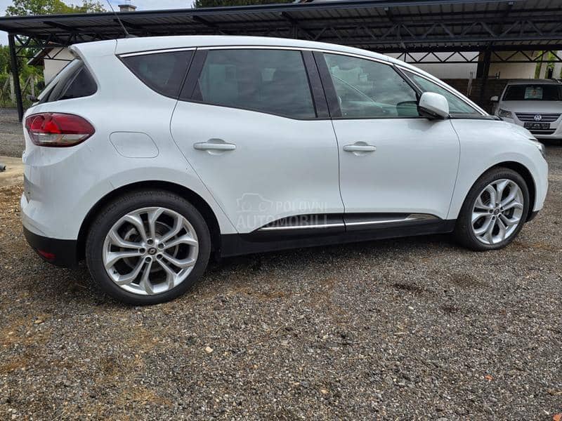 Renault Scenic 1.7 DCI