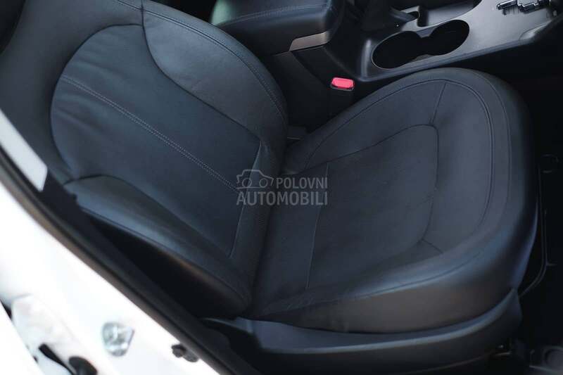 Hyundai ix35 2.0CRDI 4WD PREMIUM