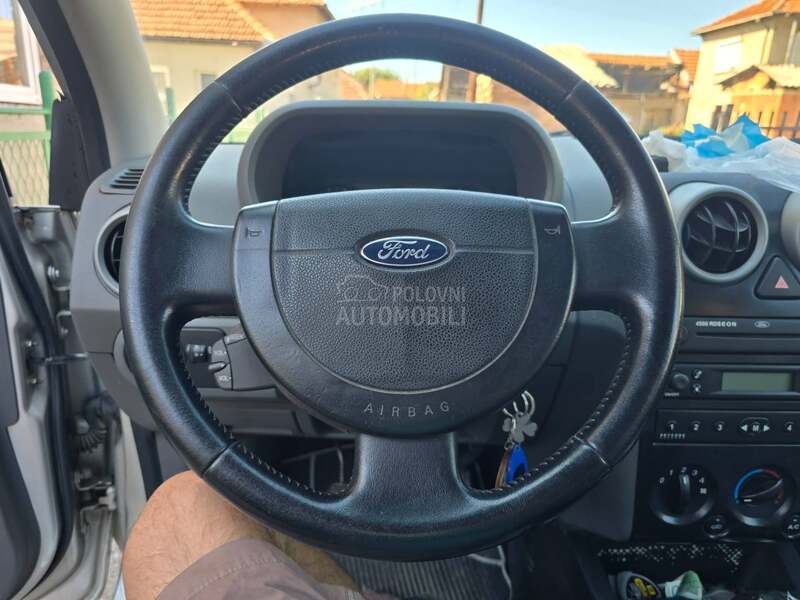 Ford Fusion 