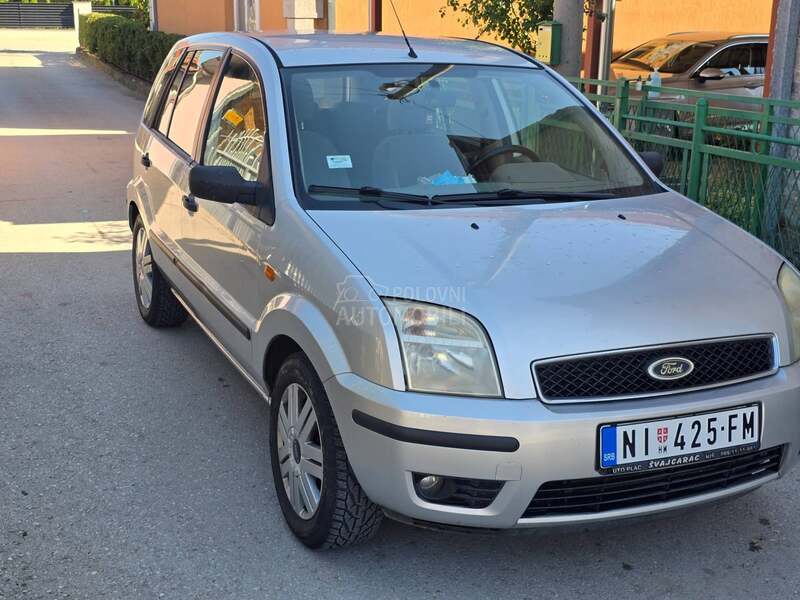 Ford Fusion 