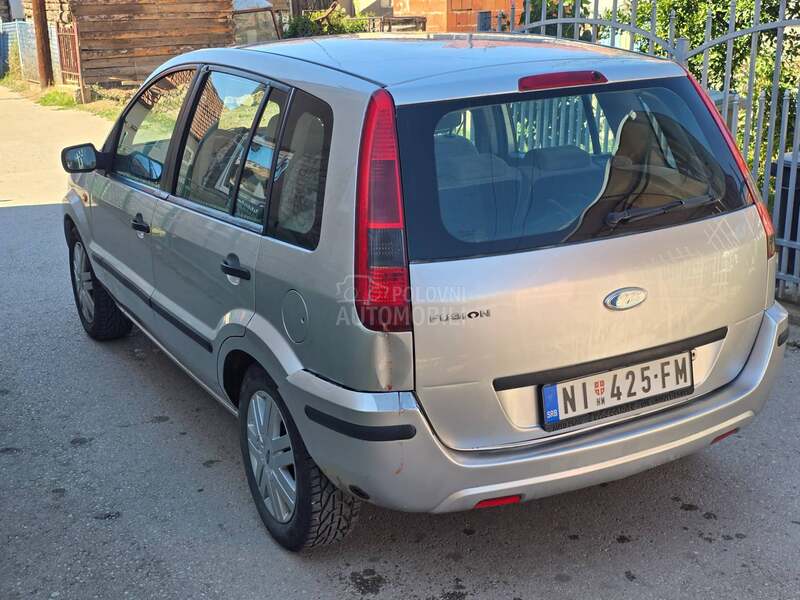 Ford Fusion 