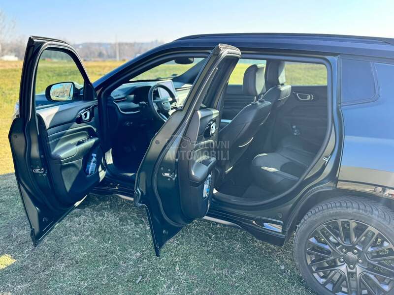 Jeep Compass 80th anniversary