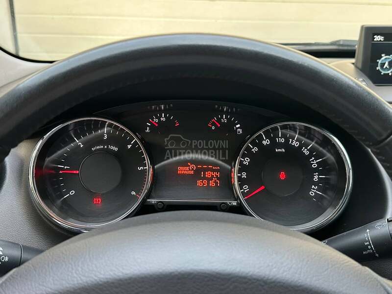 Peugeot 3008 2.0HDI/ PREMIUM