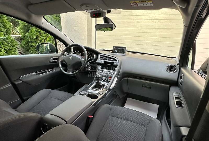 Peugeot 3008 2.0HDI/ PREMIUM