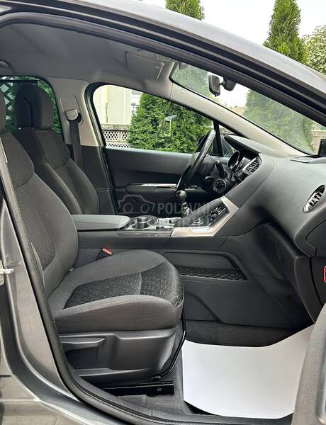 Peugeot 3008 2.0HDI/ PREMIUM
