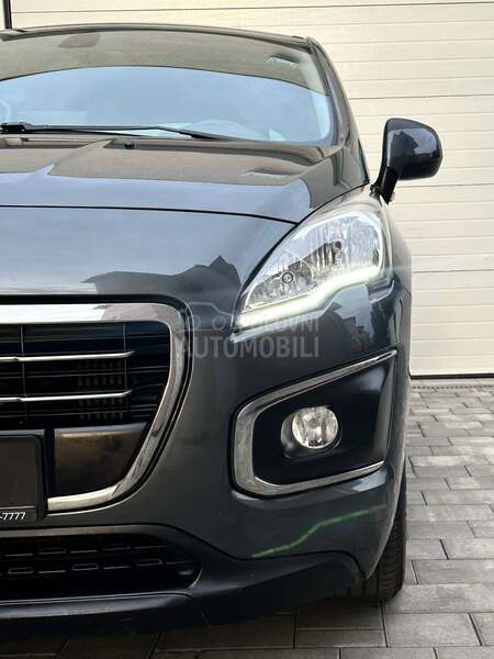 Peugeot 3008 2.0HDI/ PREMIUM