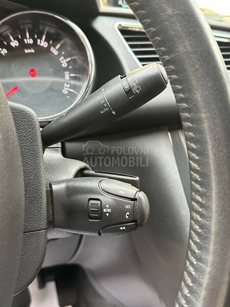 Peugeot 3008 2.0HDI/ PREMIUM