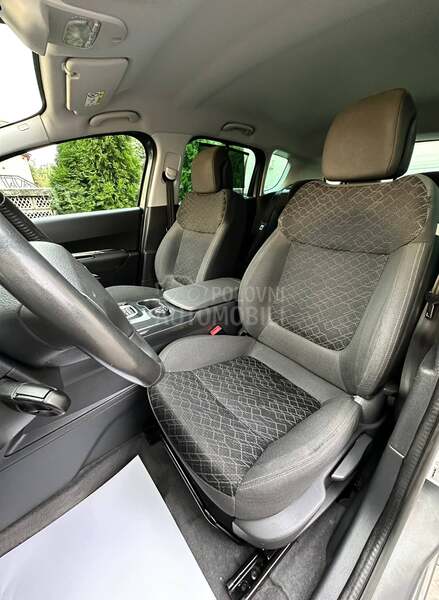 Peugeot 3008 2.0HDI/ PREMIUM