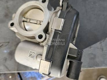 klapna gasa za Volkswagen Golf 8