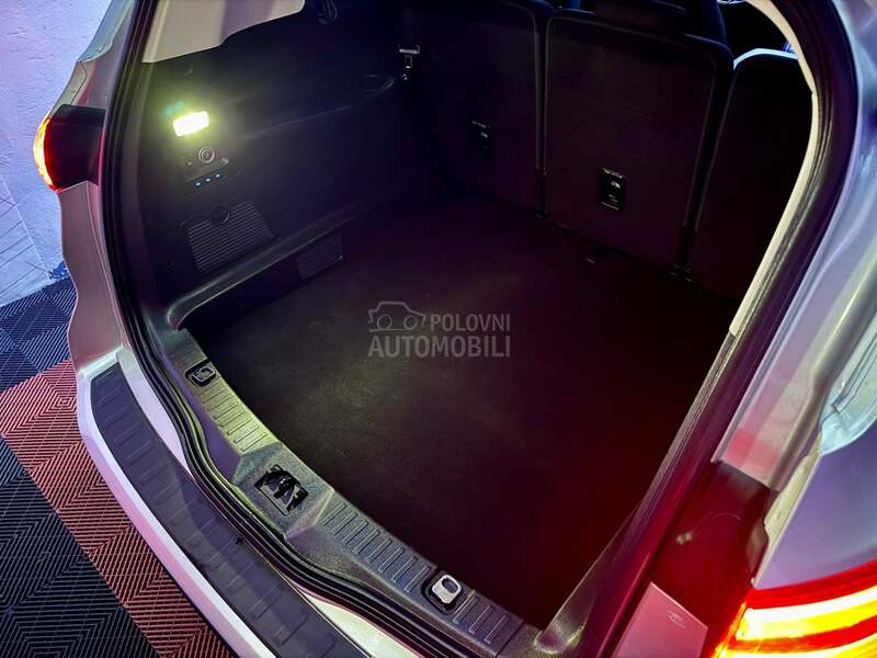 Ford S-Max S A L O N