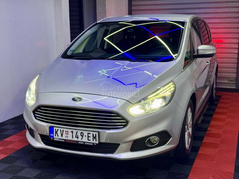 Ford S-Max S A L O N