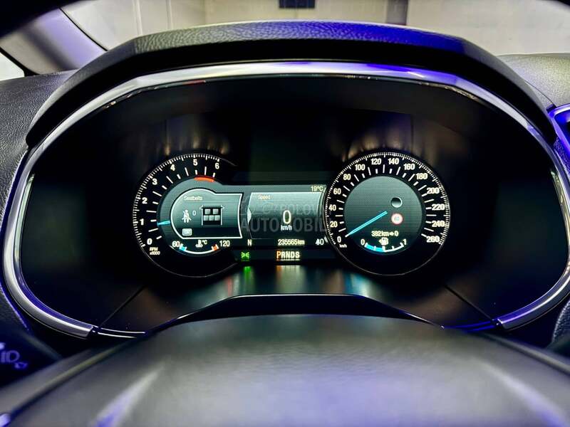 Ford S-Max S A L O N