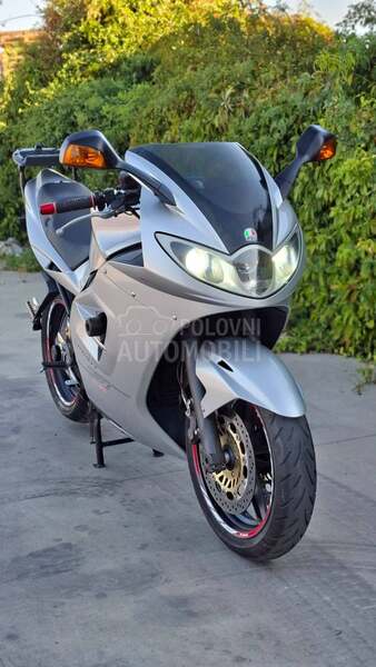 Triumph SPRINT 1050 ST