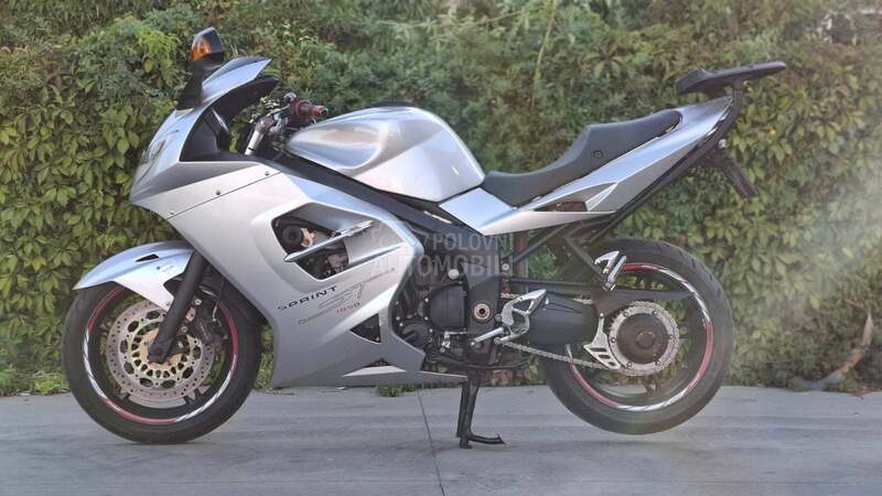 Triumph SPRINT 1050 ST