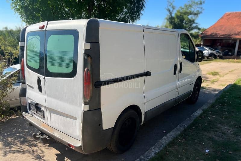 Renault trafic 2.5 dci