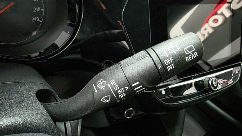 Opel Corsa F 